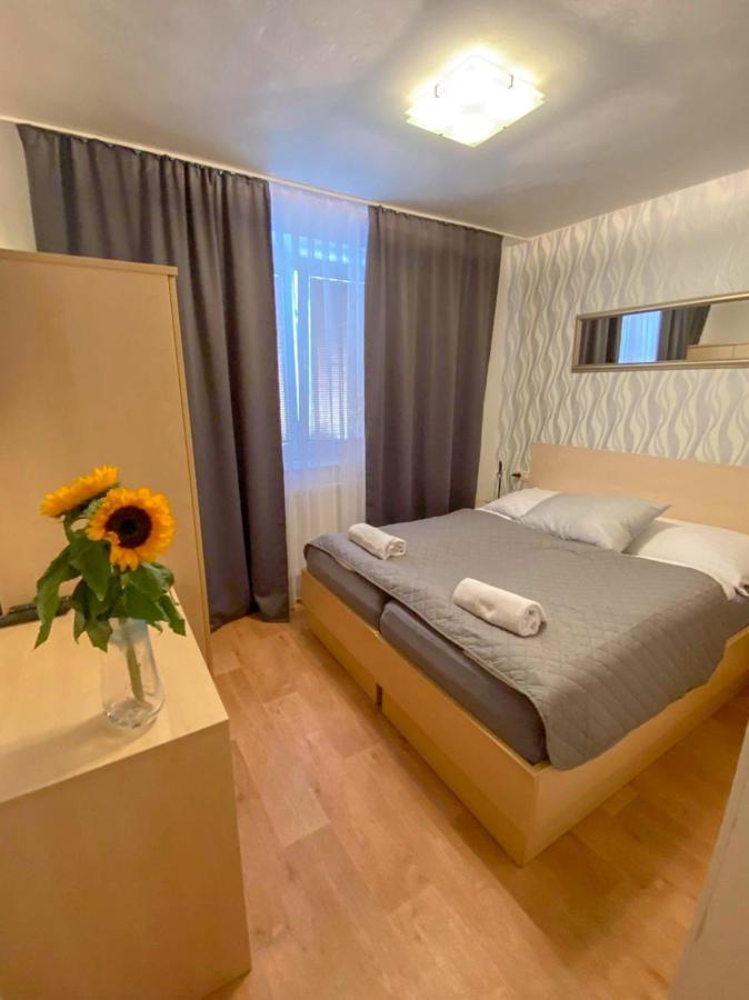 Penzion Hustopeče Extérieur photo
