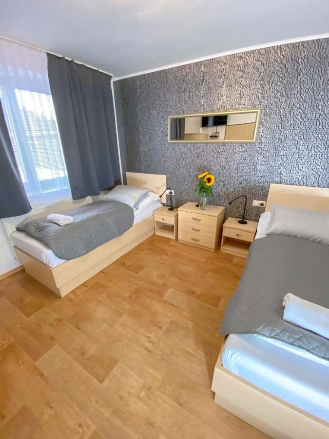 Penzion Hustopeče Extérieur photo